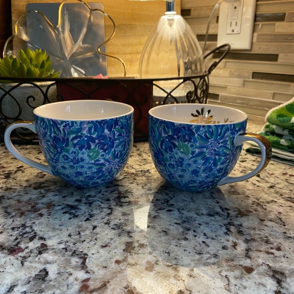 Lilly Pulitzer Kitchen Lilly Pulitzer Blue Floral Mugs Set Of Two